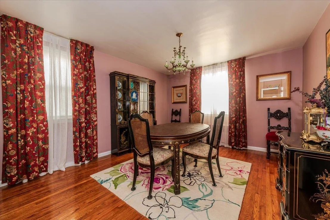 Photo of 1454 Dwight Place