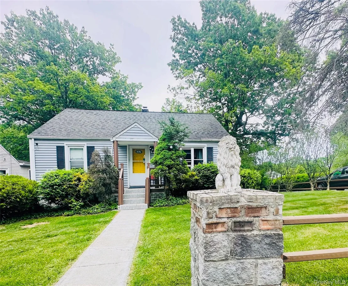 Photo of 64 Crestwood Boulevard
