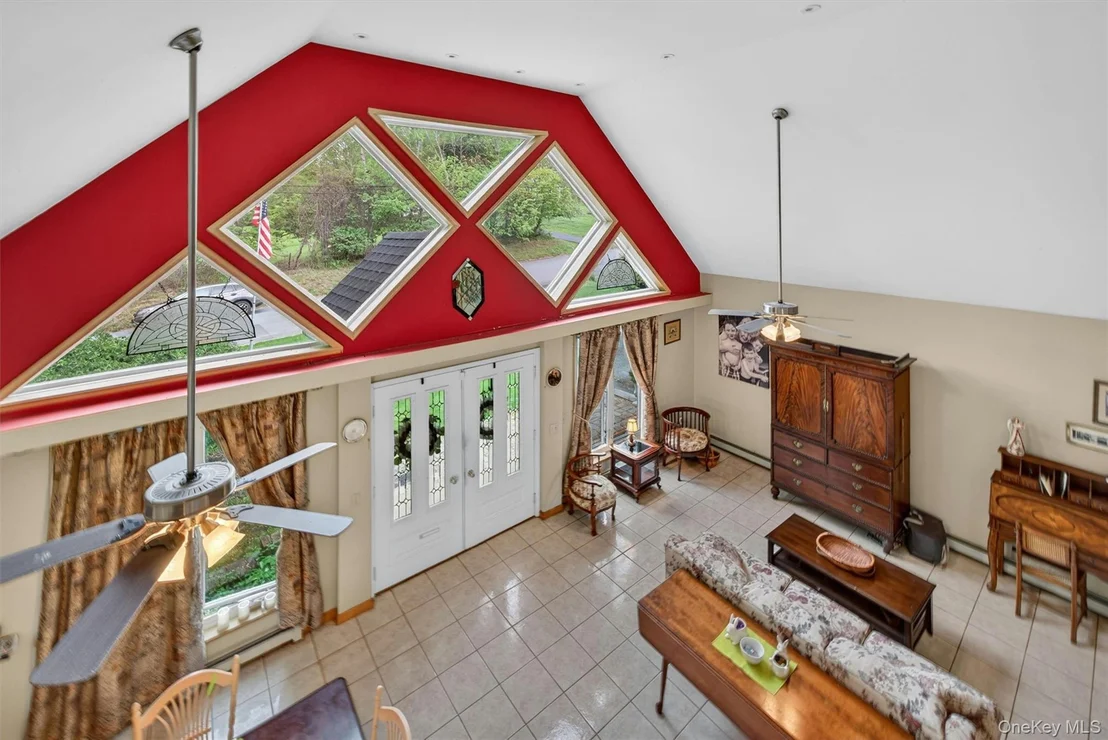 Photo of 48 Farries Avenue