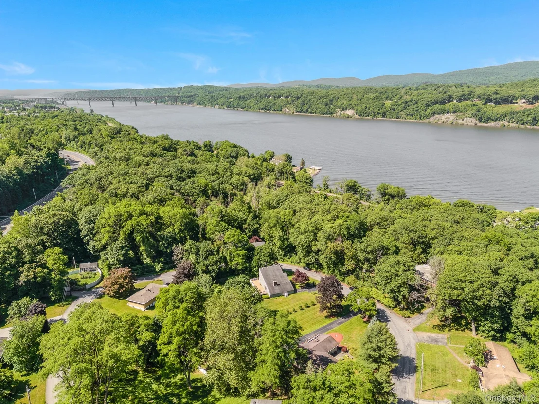 Photo of 13 Riverview Circle