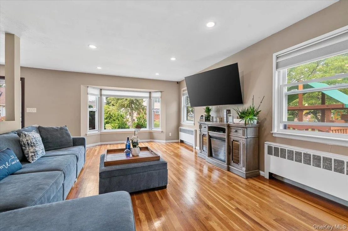 Photo of 72 Pembrook Drive