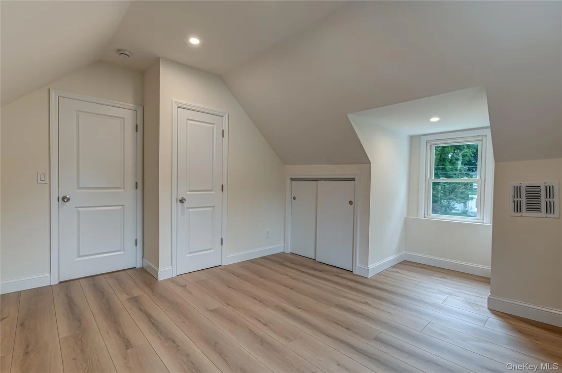 Photo of 52 Summit Drive