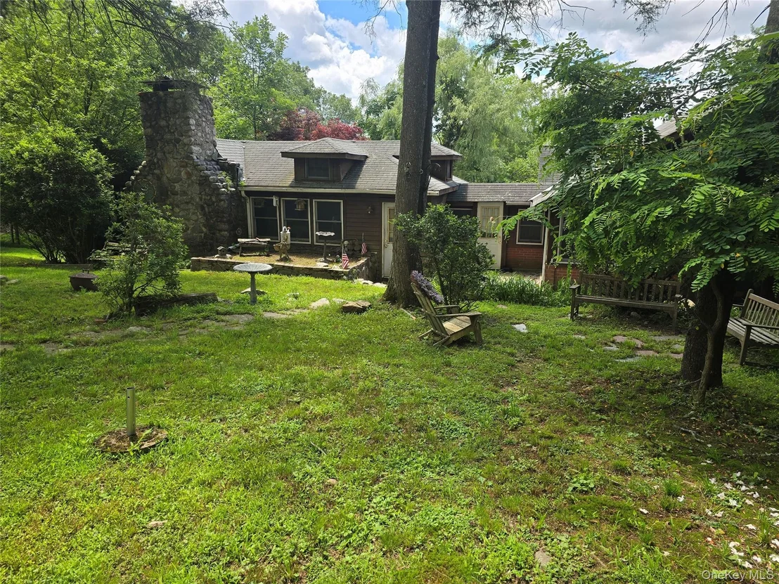 Photo of 27 Maple Trail