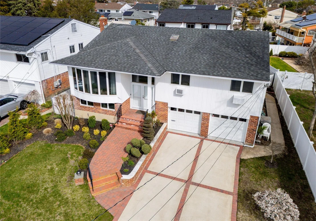 Photo of 1001 Green Place