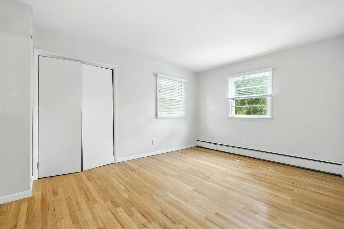 Photo of 71 Apawamis Avenue