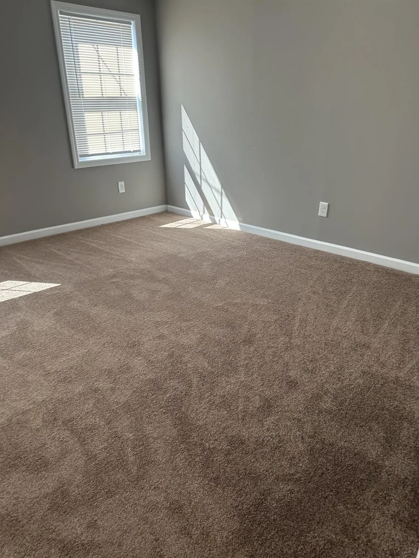 Photo of 1135 Straight Path