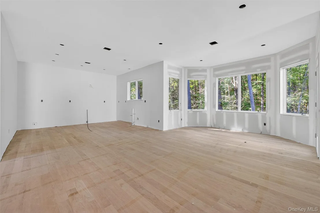 Photo of 35 Driftwood Drive