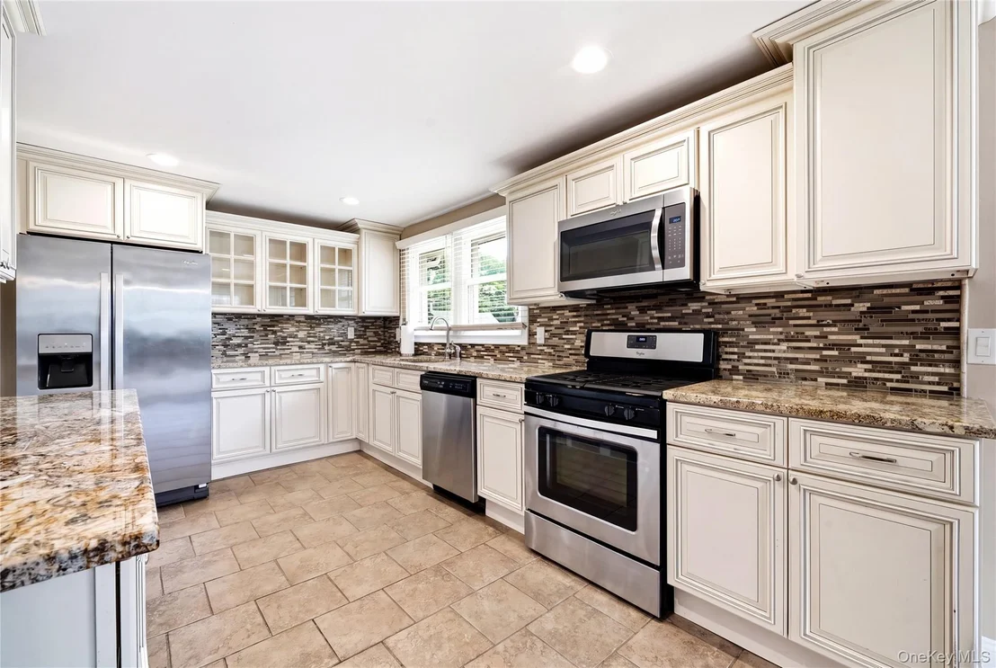 Photo of 414 Potter Boulevard