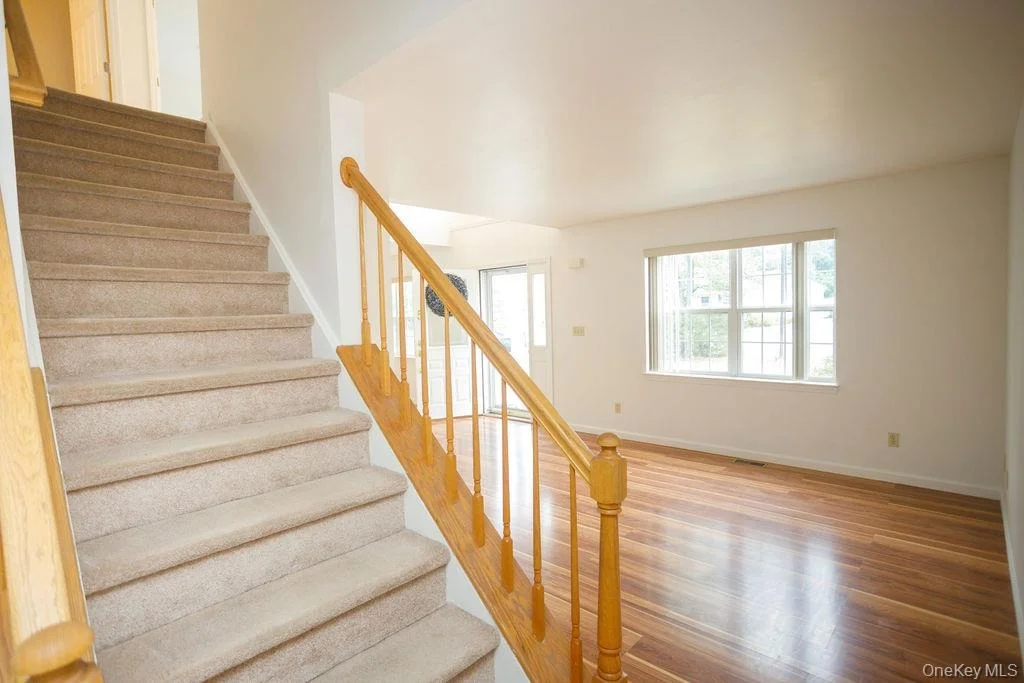 Photo of 5 Rockcrest Place