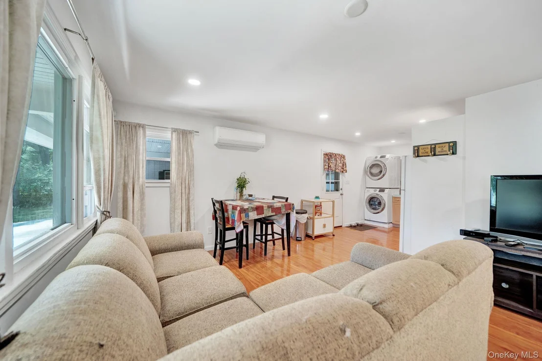 Photo of 109 Pine Road