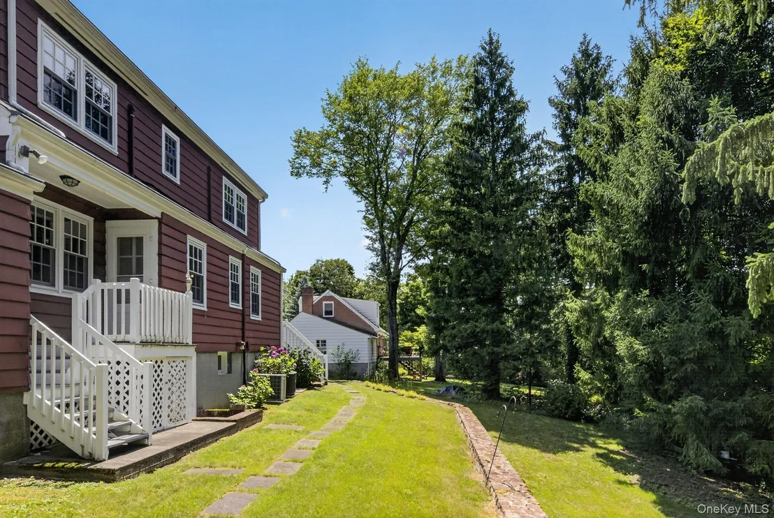 Photo of 17 Pleasant View Avenue
