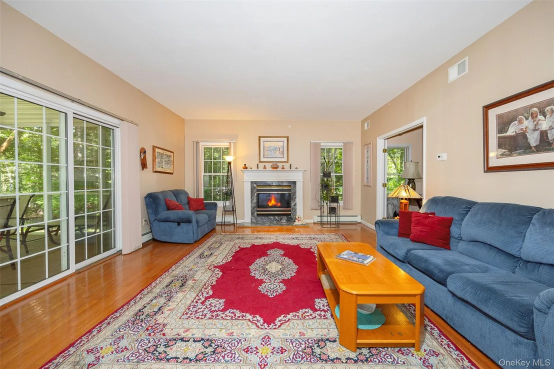 Photo of 10 Stonewall Drive