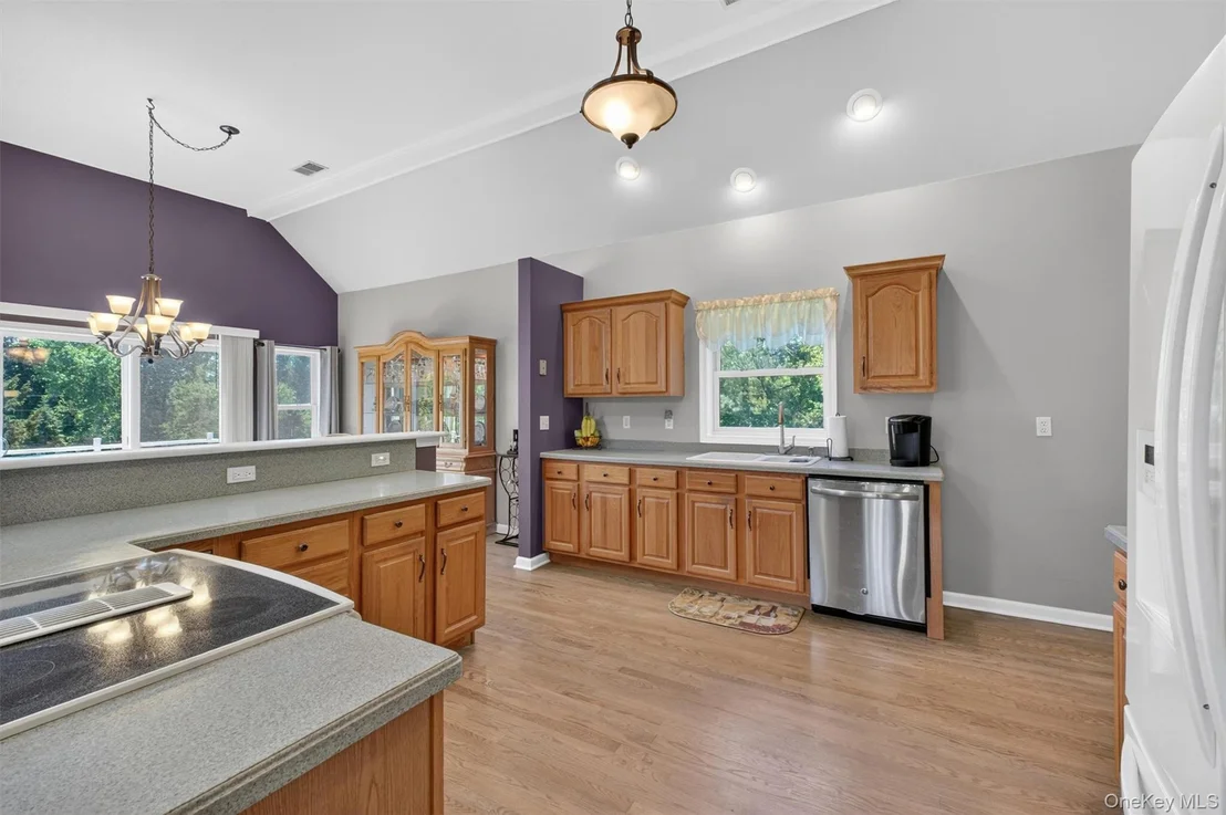 Photo of 201 Candlestick Hill Road
