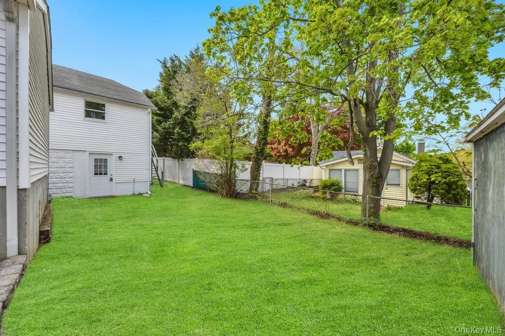 Photo of 18 Islip Drive