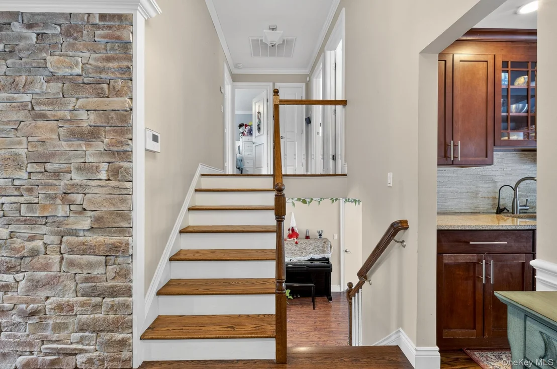 Photo of 6 Holly Lane