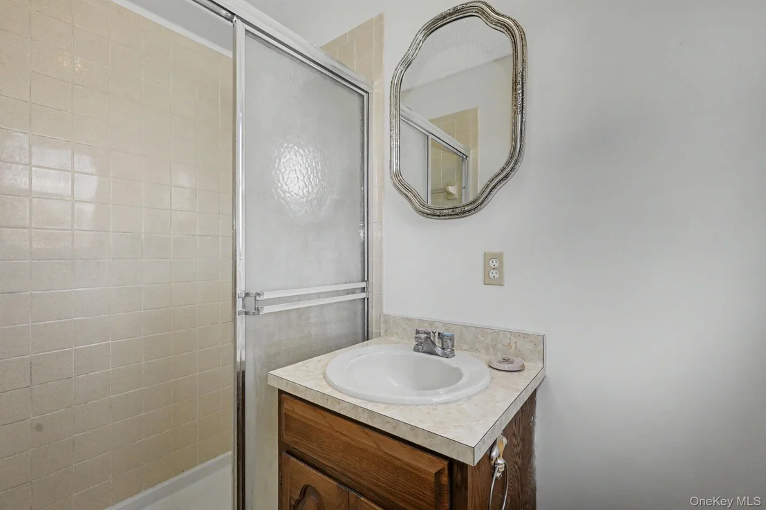 Photo of 214 Starr Ridge Road