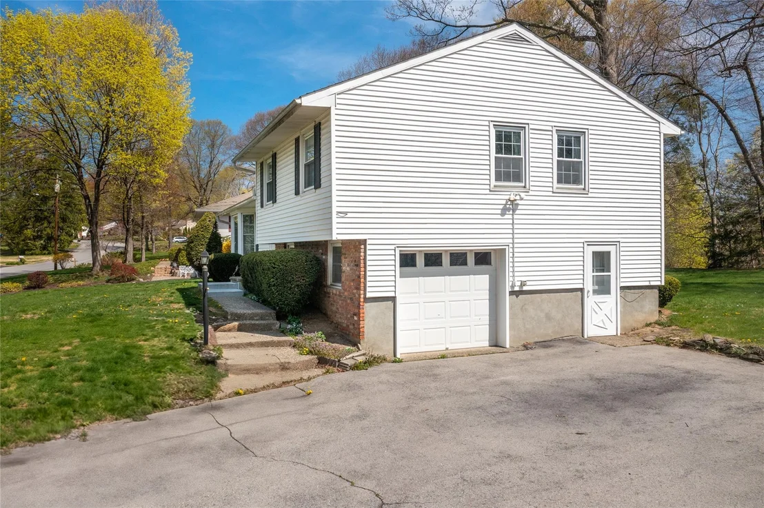 Photo of 37 Lincoln Drive