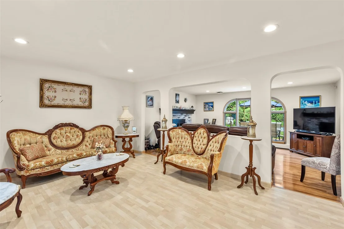 Photo of 8 Wichard Boulevard