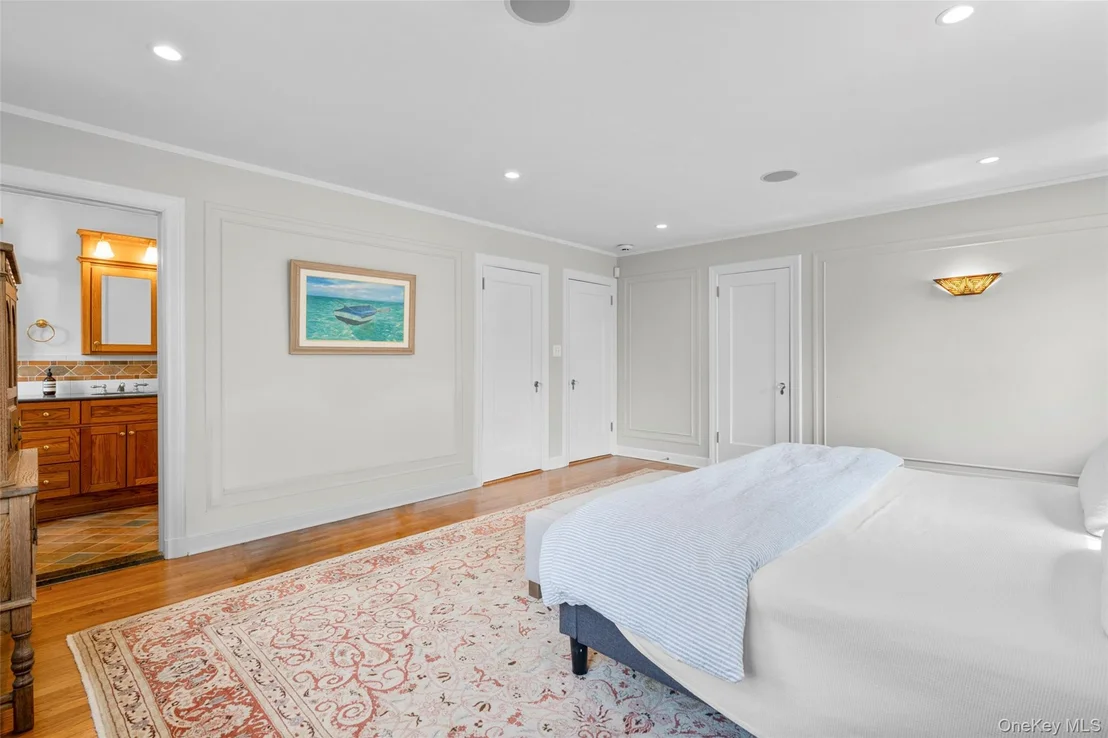 Photo of 210 Cliff Avenue