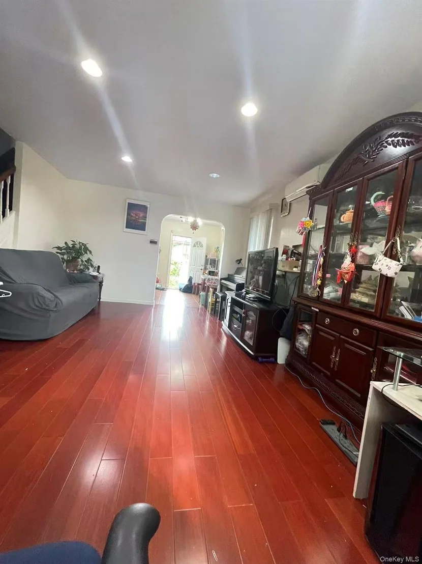 Photo of 28-11 Murray Street