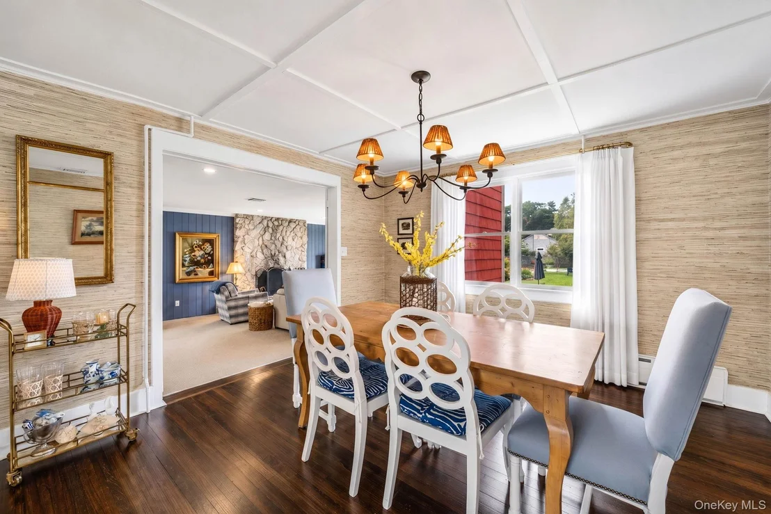 Photo of 312 Riverside Drive