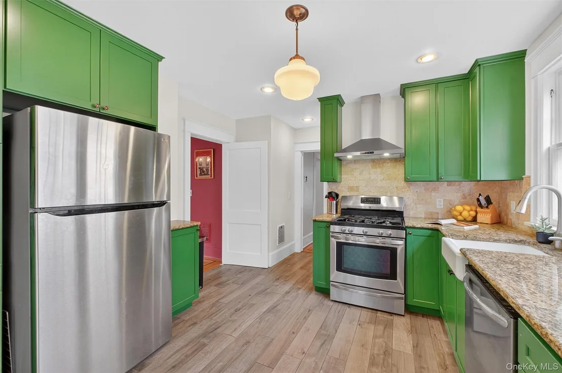 Photo of 13 Parkwood Boulevard