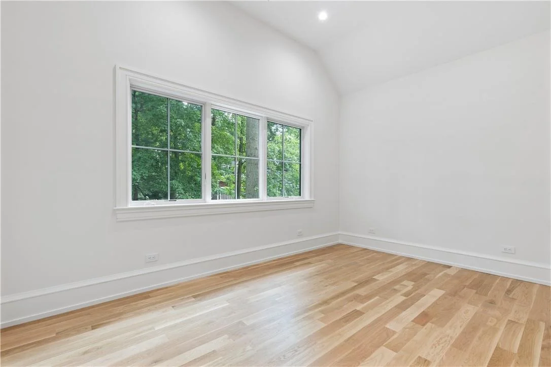 Photo of 7 Red Oak Drive