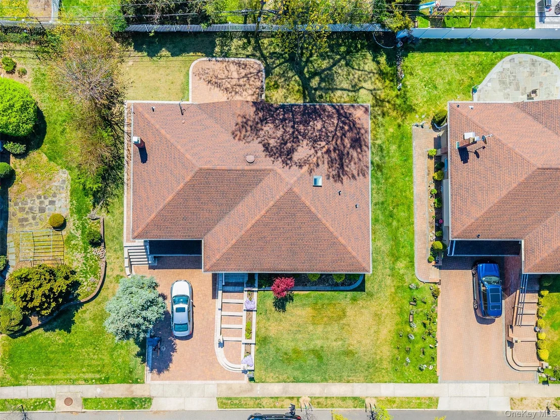Photo of 31 Edgemere Drive