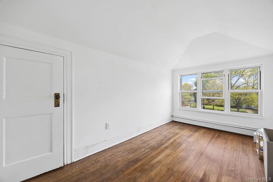 Photo of 191 Cathedral Avenue