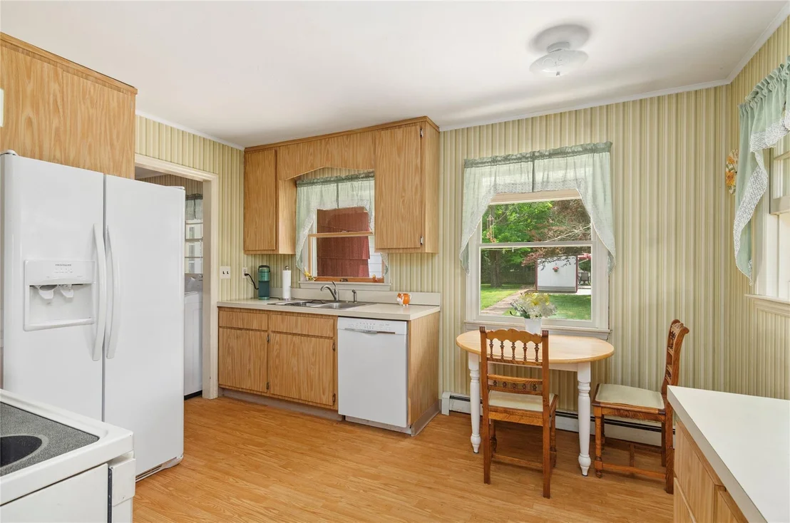Photo of 16 Colonial Drive