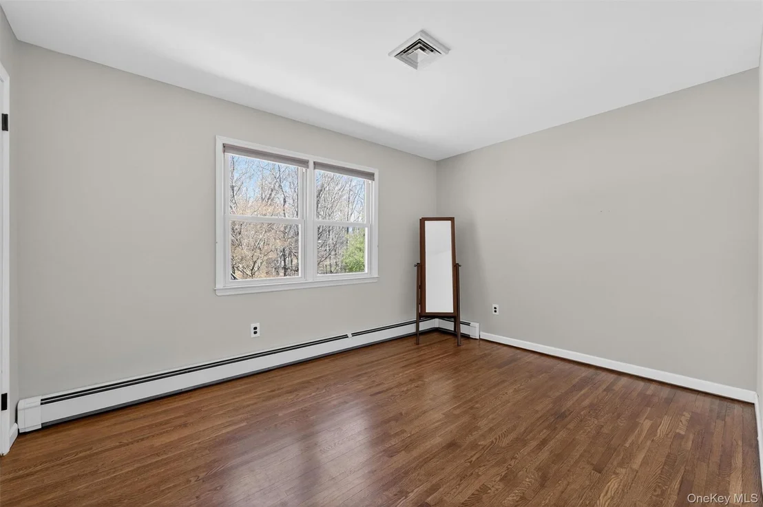Photo of 76 Colonel Enoch Drive
