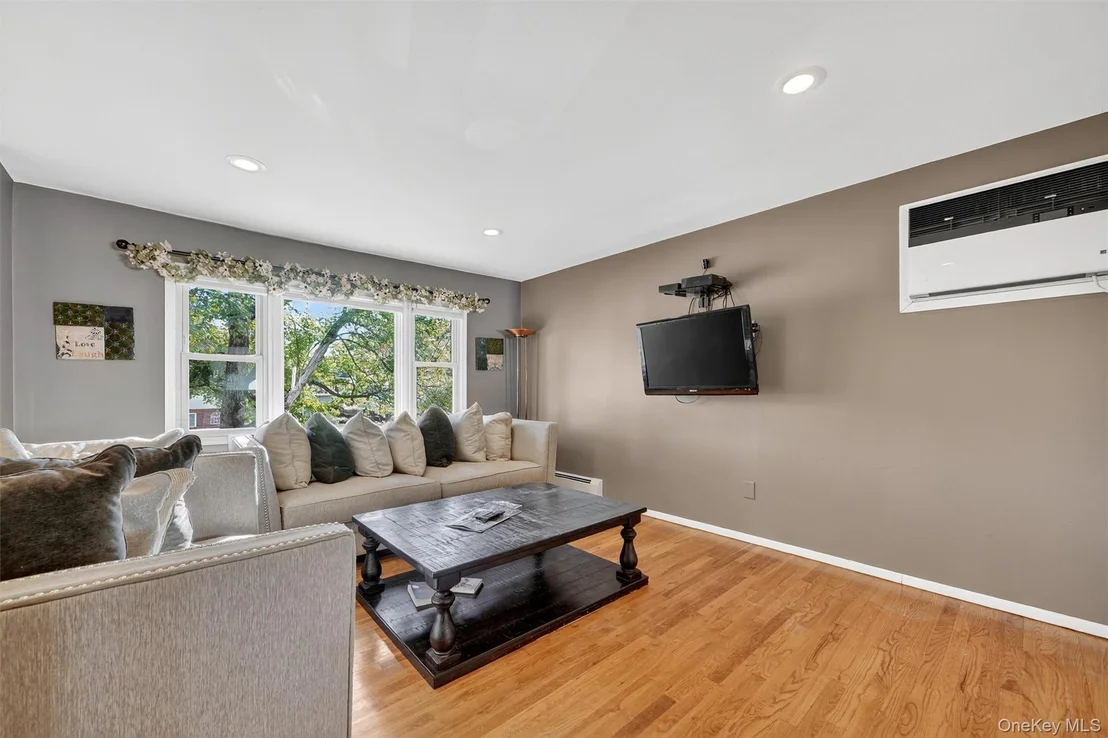 Photo of 22 Parkside Drive