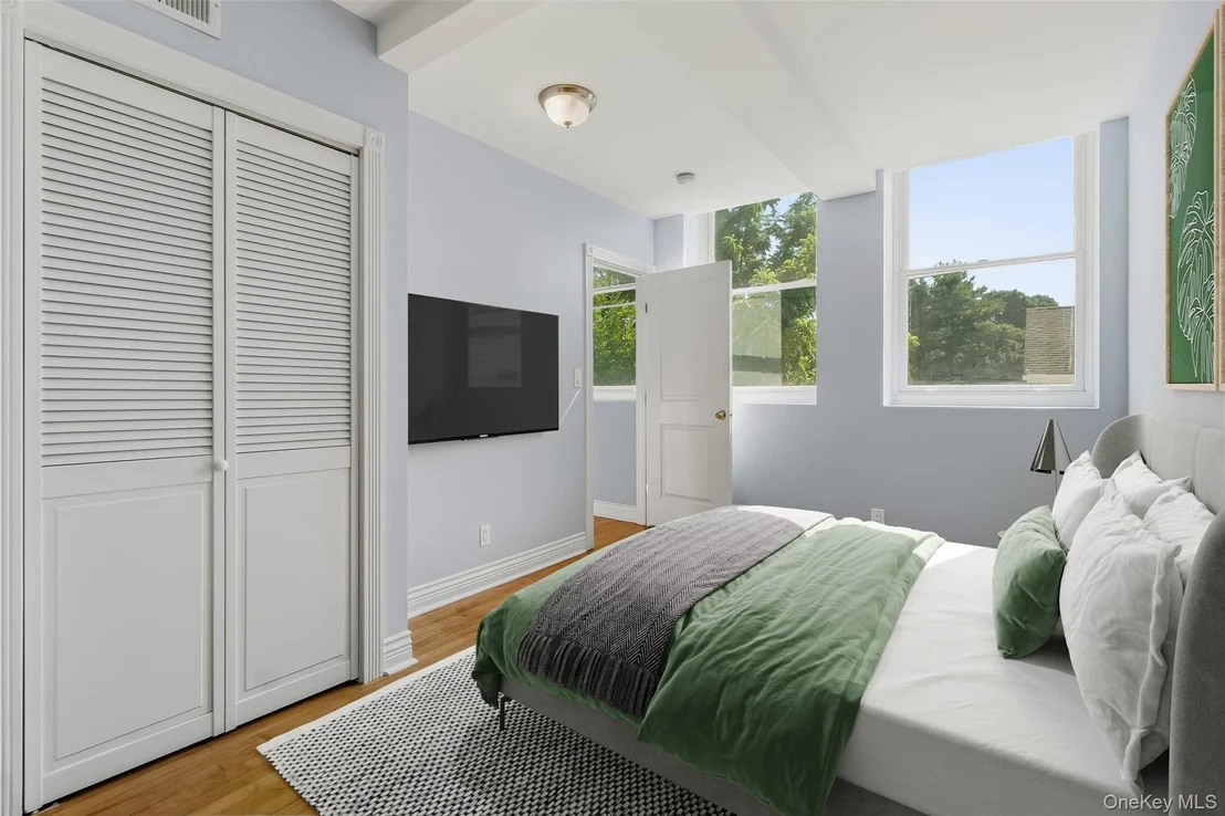 Photo of Unit PH4 at 88 Broadway