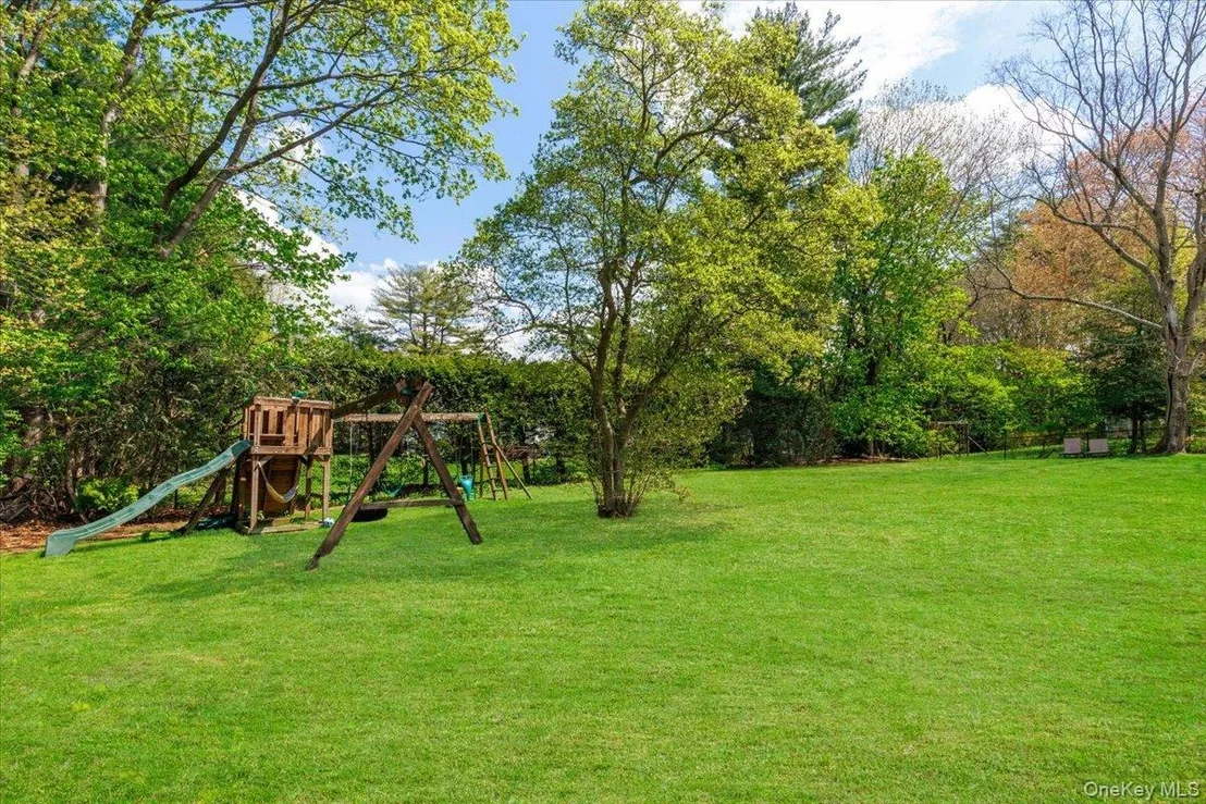 Photo of 17 Rock Ridge Drive