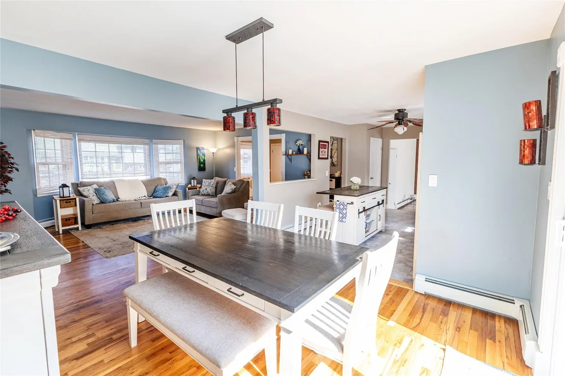 Photo of 120 Erlanger Boulevard