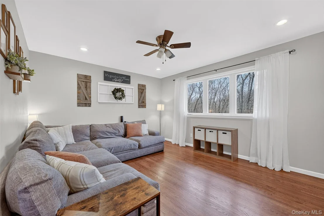 Photo of 8 Ridge Road