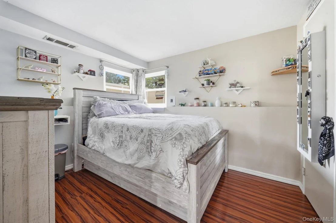 Photo of 5 Delaware Avenue