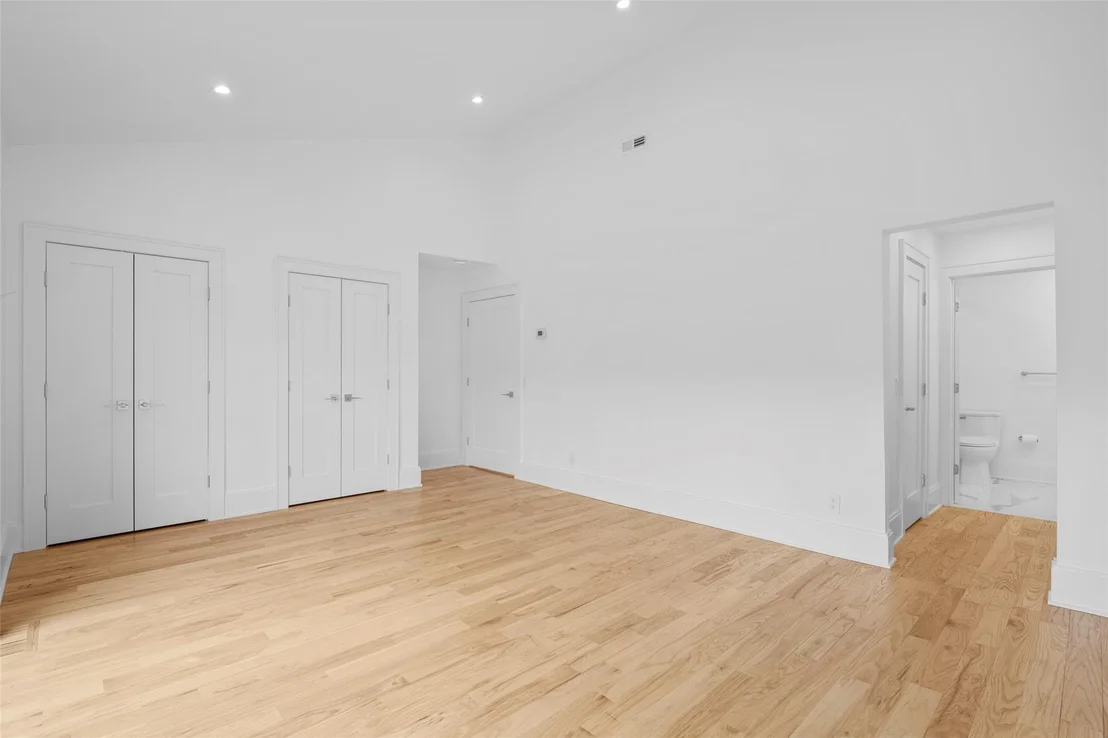 Photo of Unit 32 at 32 Waters Edge
