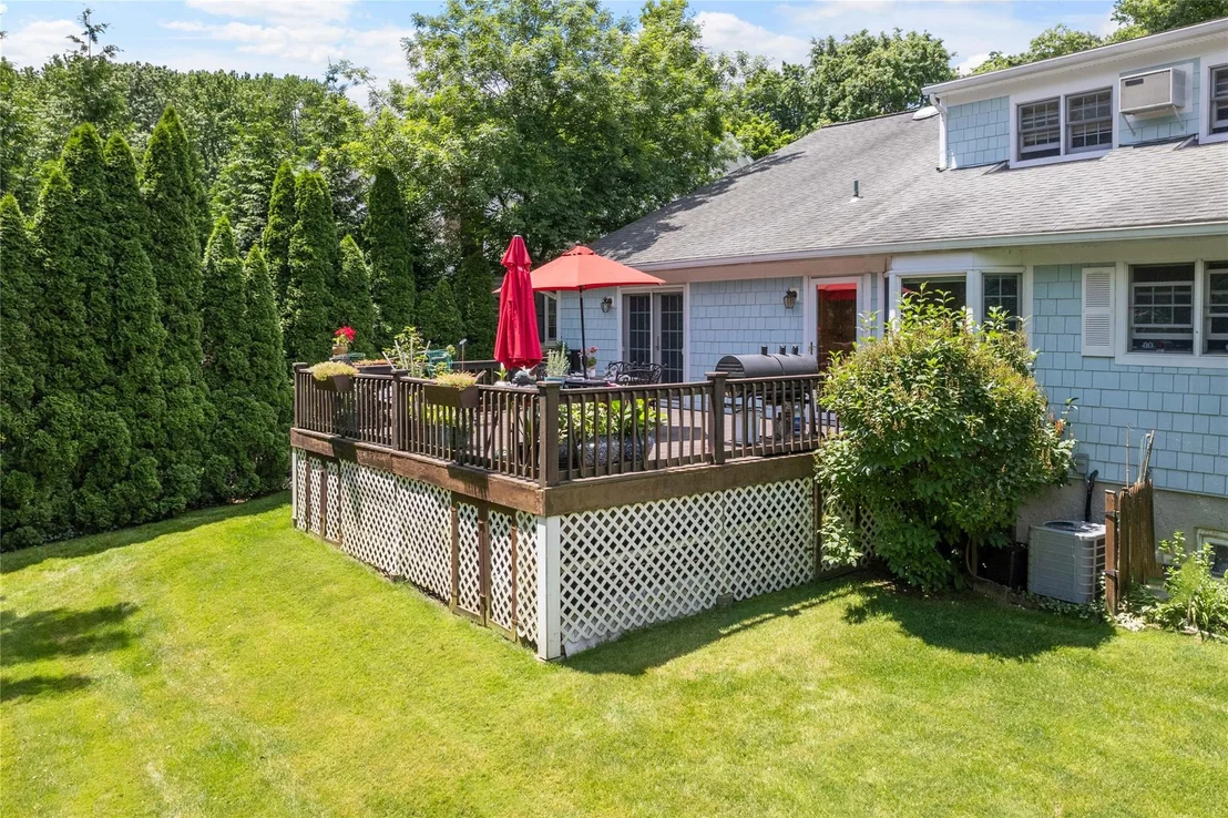 Photo of 13 Loewen Court