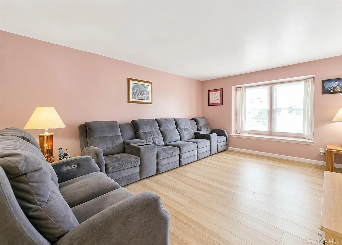 Photo of 73 Springmeadow Drive