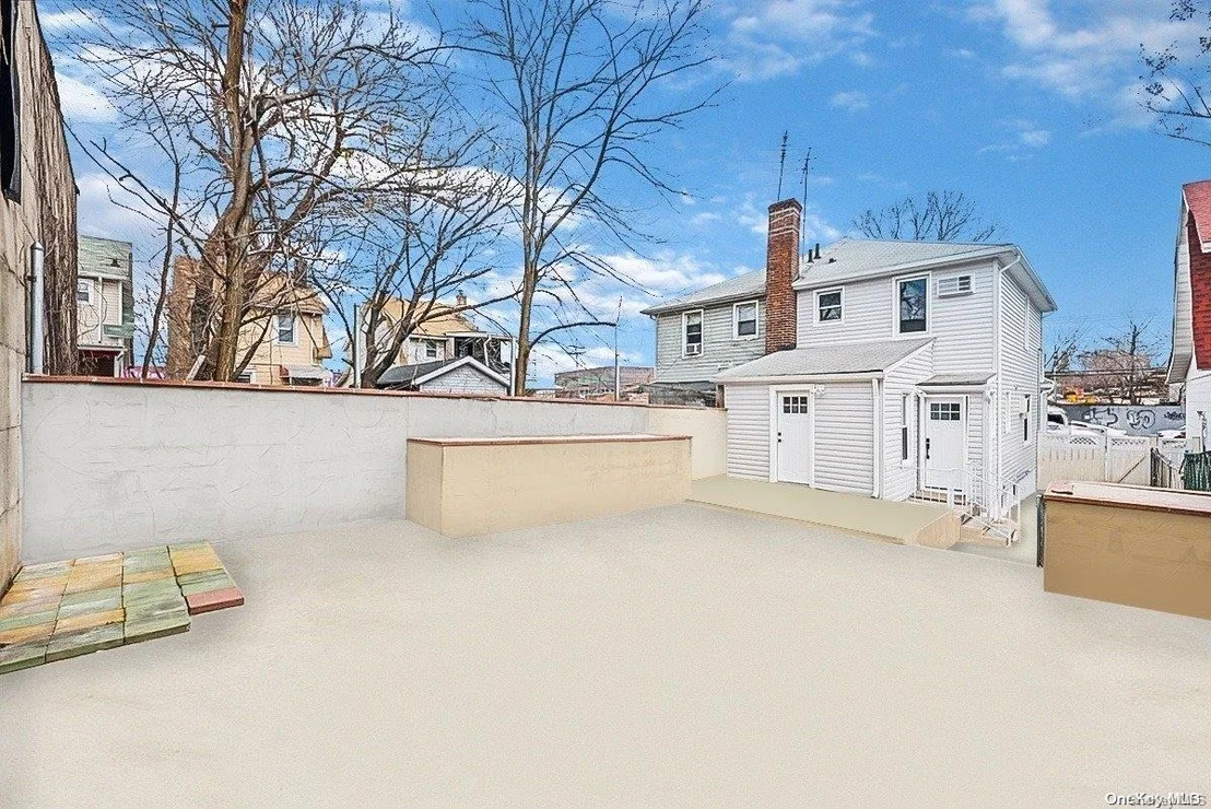 Photo of 3639 Provost