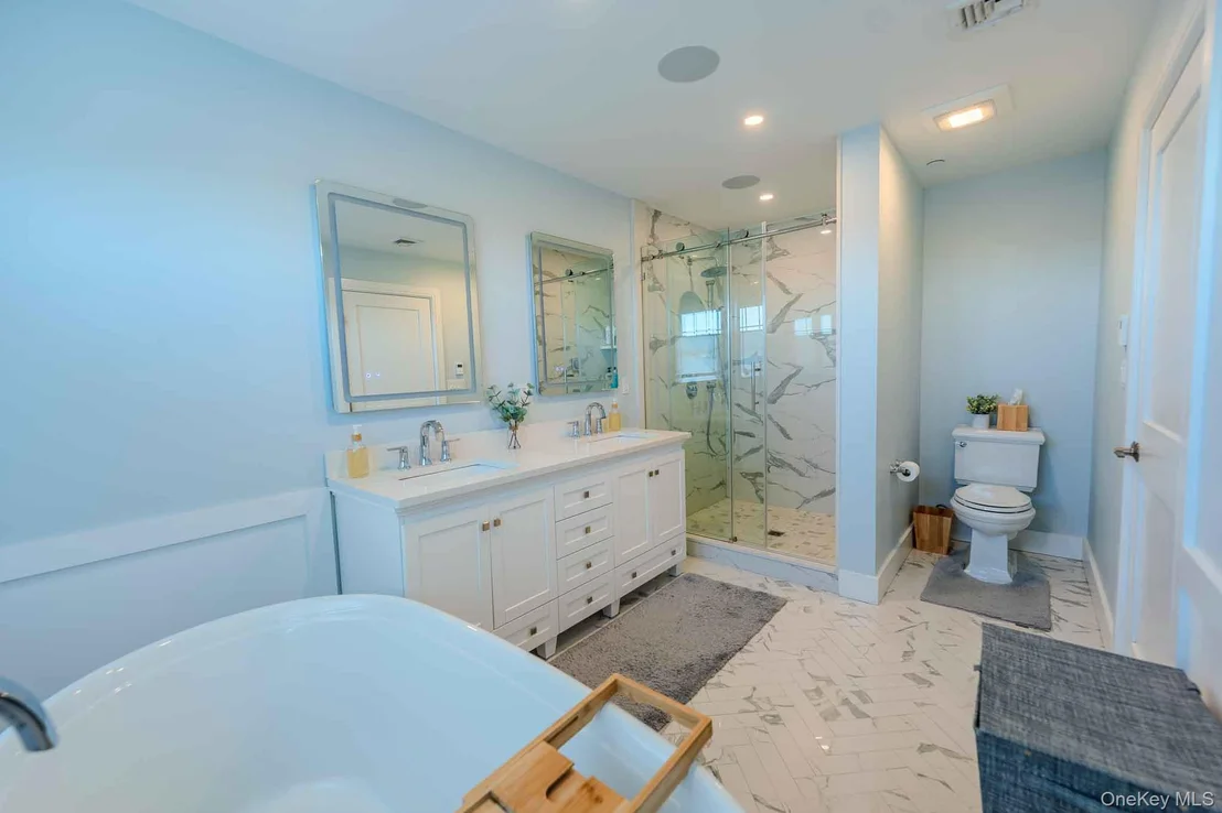 Photo of 3810 Greentree Drive