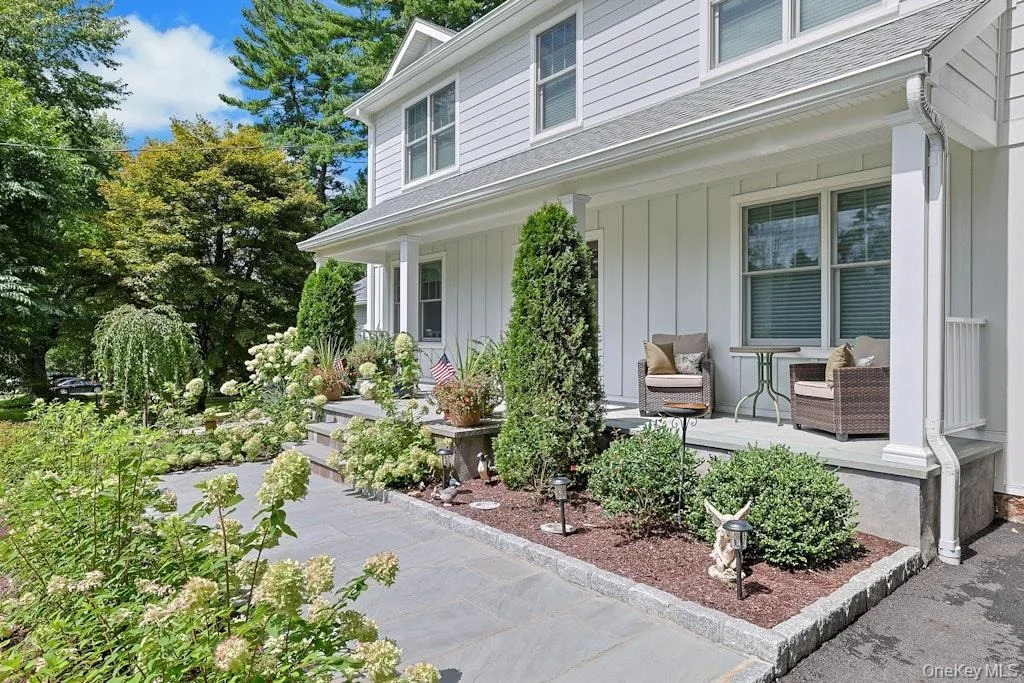 Photo of 8 Rosehill Drive