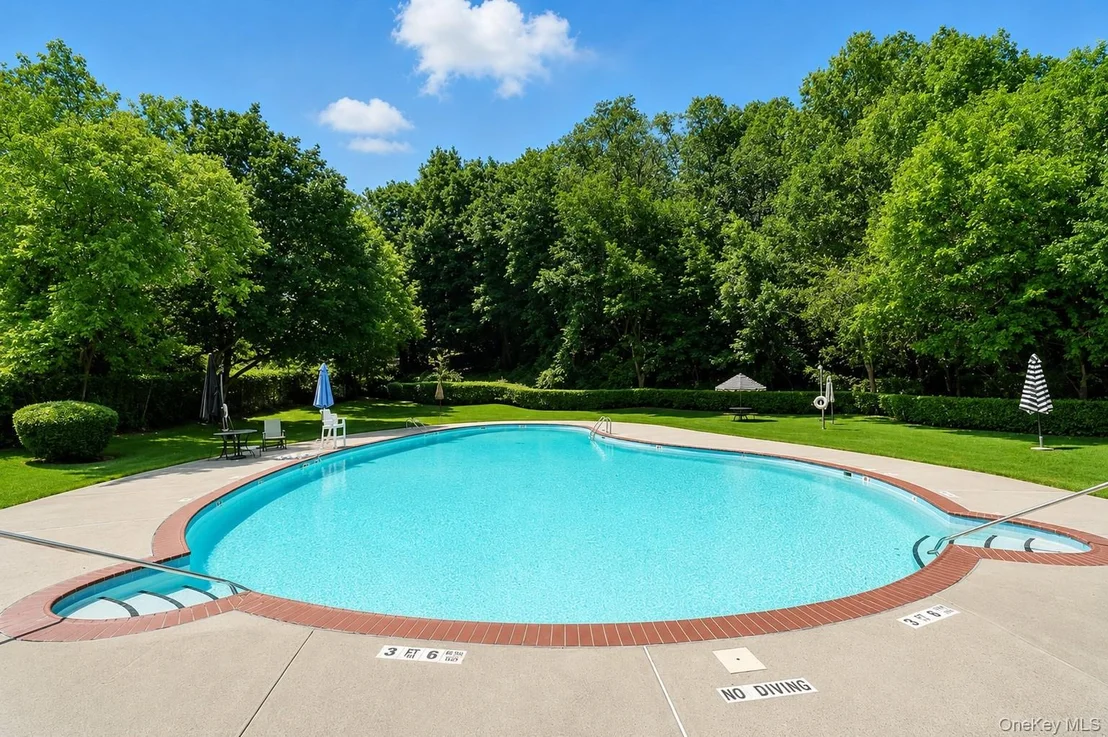 Photo of Unit D at 95 Avon Circle
