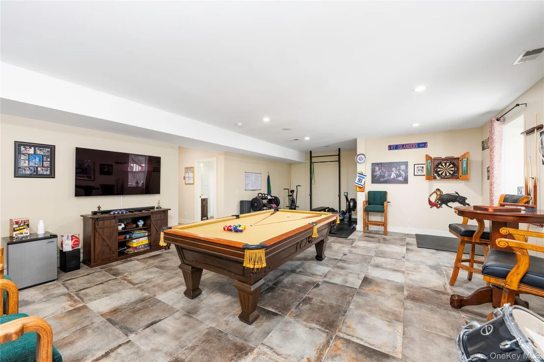 Photo of 1016 Forest Glen