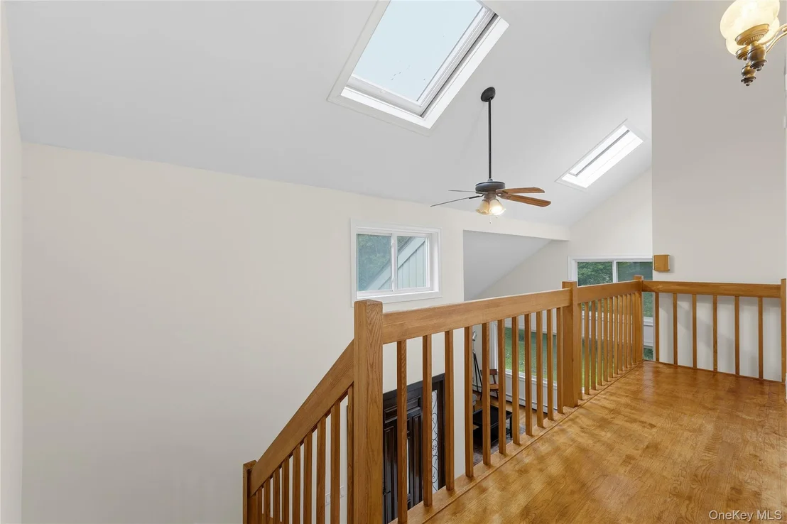 Photo of 65 Cliffside Lane