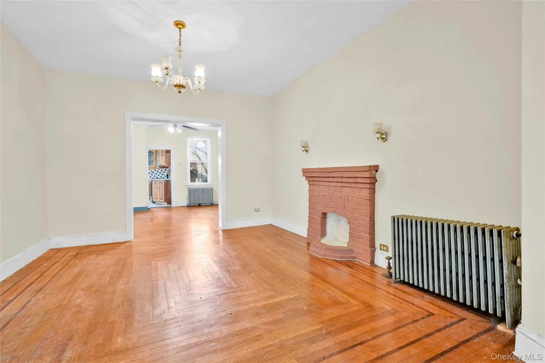 Photo of 194 Crystal Street