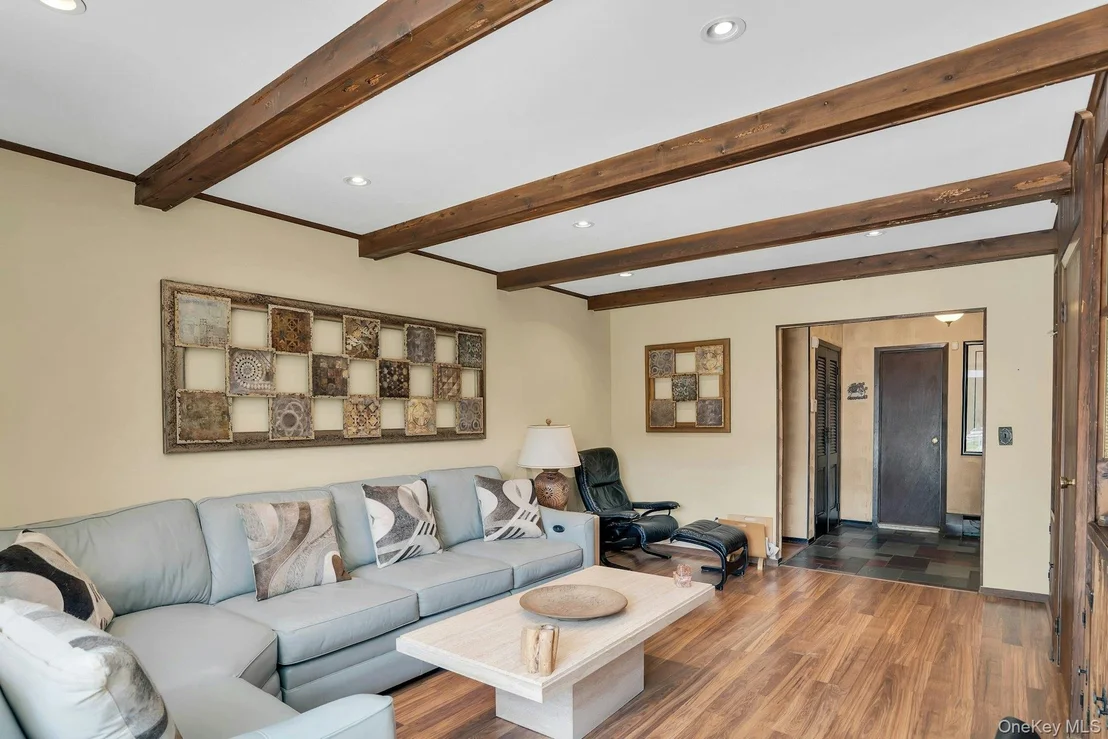 Photo of 27 Arcadia Drive