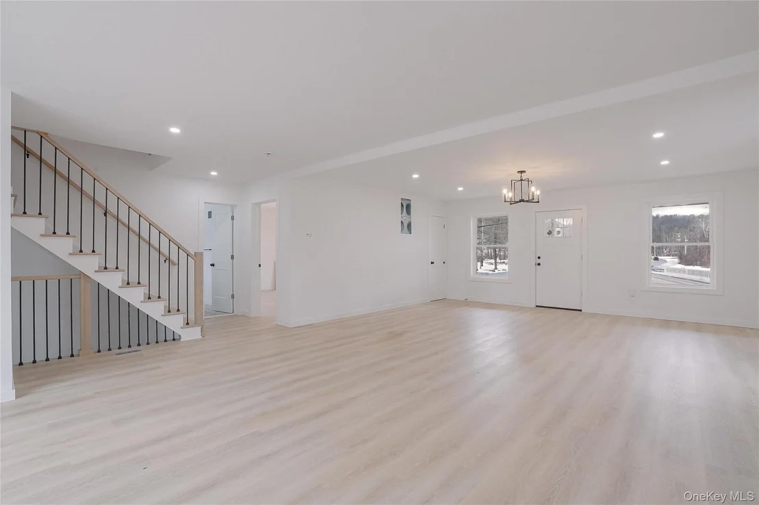 Photo of 17 Maple Street