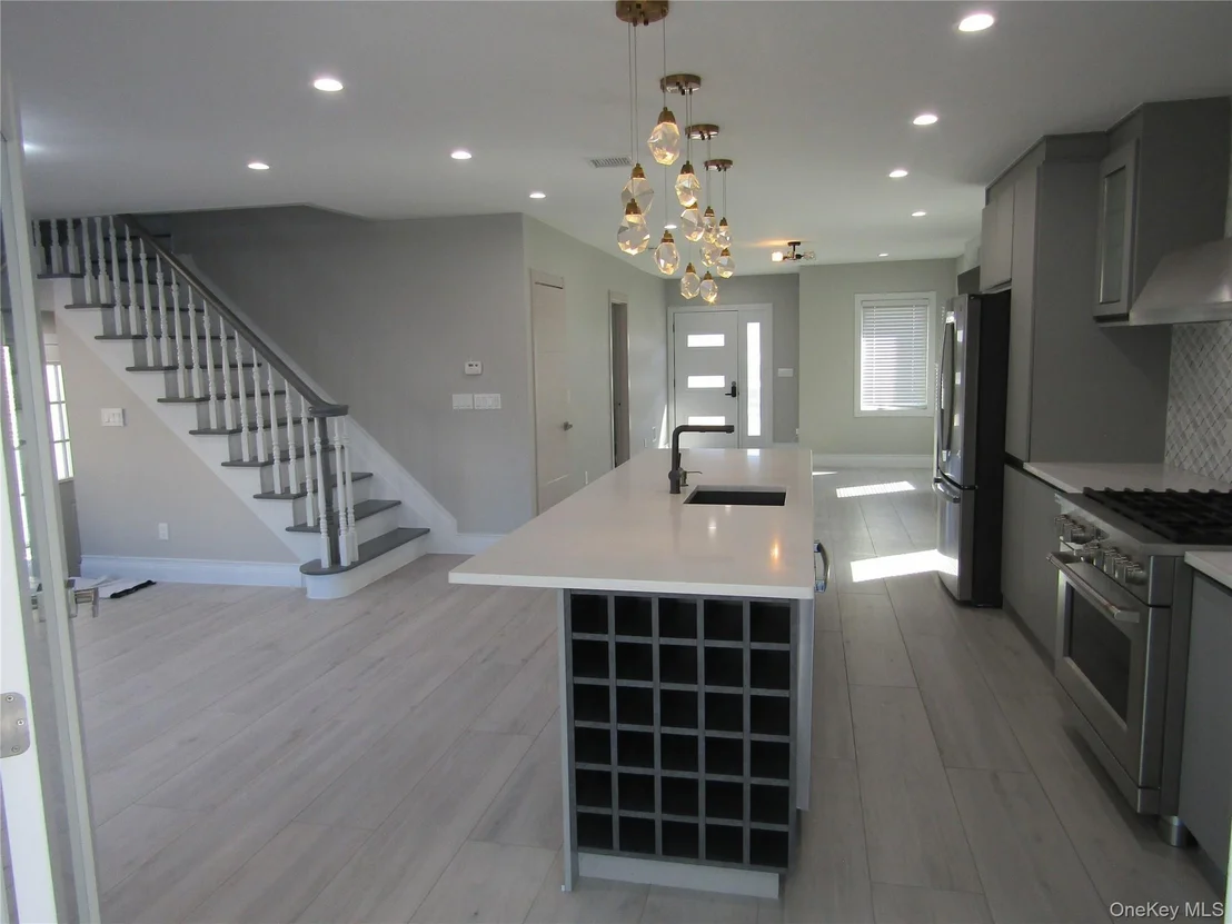 Photo of 89 Kenneth Place